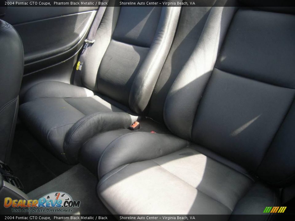 2004 Pontiac GTO Coupe Phantom Black Metallic / Black Photo #13