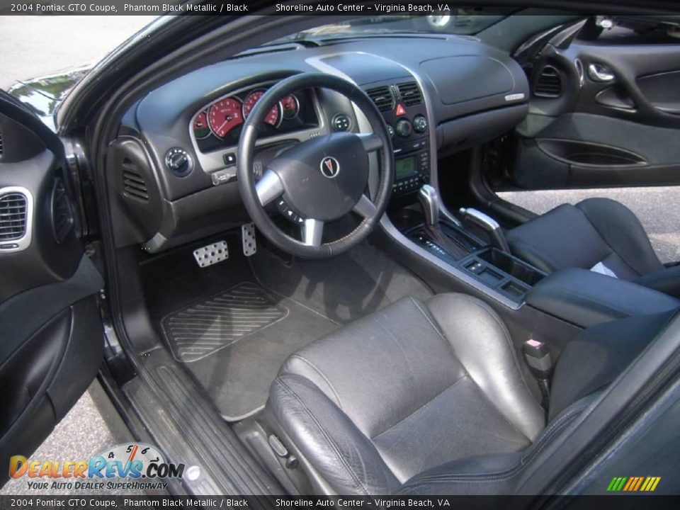 2004 Pontiac GTO Coupe Phantom Black Metallic / Black Photo #14