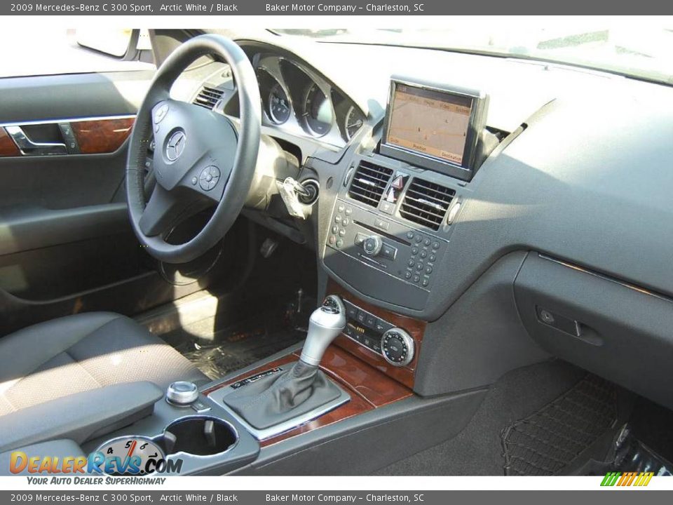 2009 Mercedes-Benz C 300 Sport Arctic White / Black Photo #11
