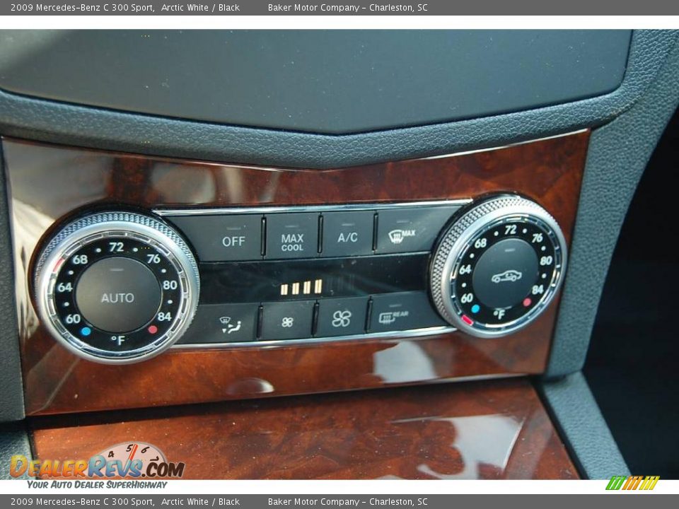 2009 Mercedes-Benz C 300 Sport Arctic White / Black Photo #22