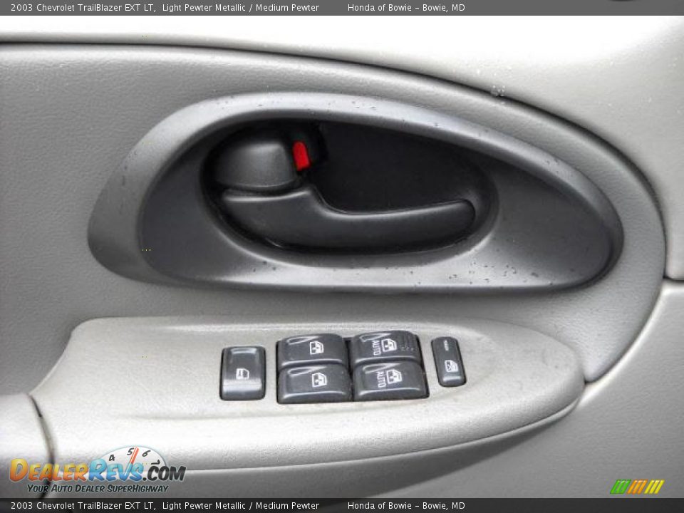 2003 Chevrolet TrailBlazer EXT LT Light Pewter Metallic / Medium Pewter Photo #17