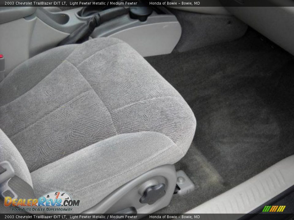 2003 Chevrolet TrailBlazer EXT LT Light Pewter Metallic / Medium Pewter Photo #18