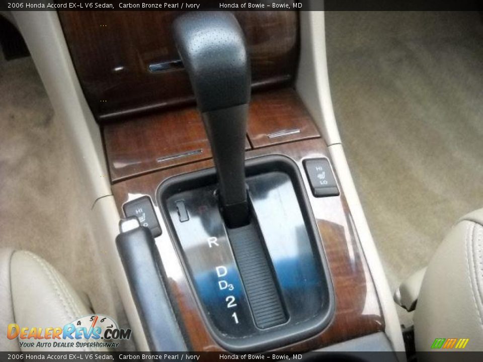 2006 Honda Accord EX-L V6 Sedan Carbon Bronze Pearl / Ivory Photo #12