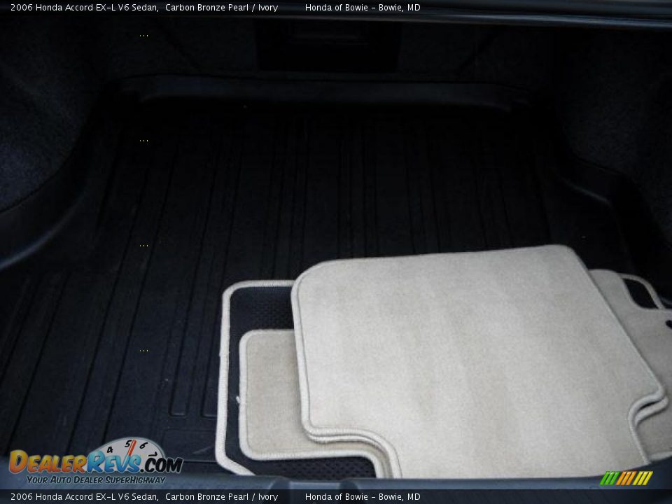 2006 Honda Accord EX-L V6 Sedan Carbon Bronze Pearl / Ivory Photo #19