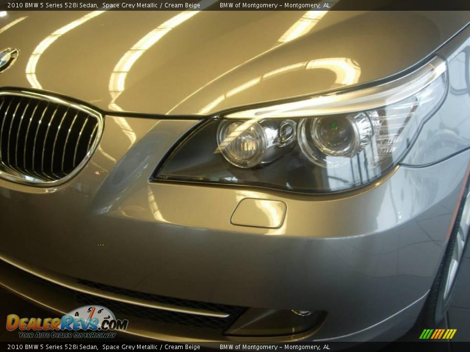 2010 BMW 5 Series 528i Sedan Space Grey Metallic / Cream Beige Photo #4