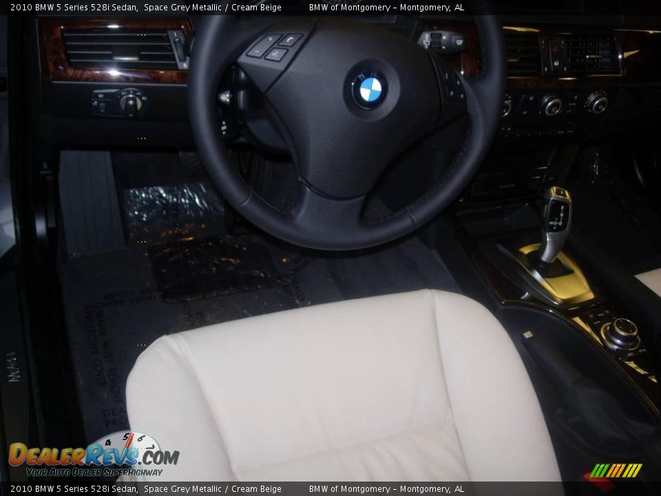 2010 BMW 5 Series 528i Sedan Space Grey Metallic / Cream Beige Photo #14