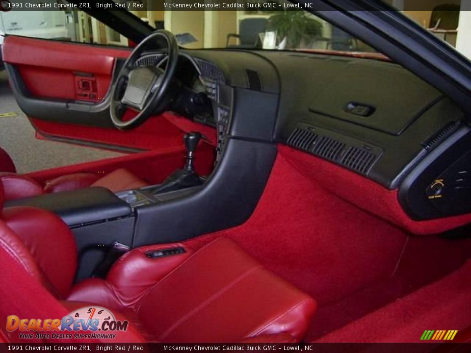 1991 Chevrolet Corvette ZR1 Bright Red / Red Photo #9