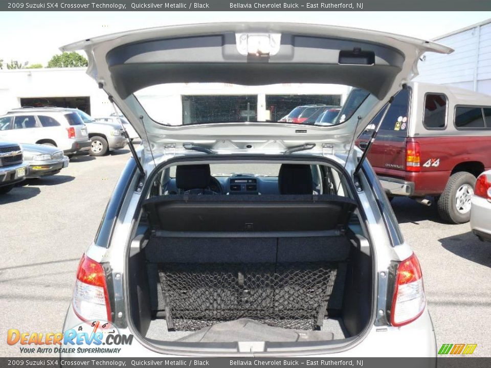 2009 Suzuki SX4 Crossover Technology Quicksilver Metallic / Black Photo #13