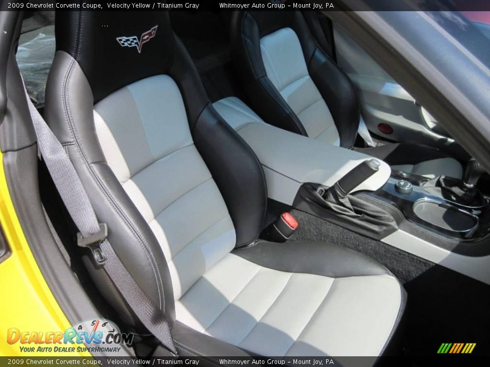 2009 Chevrolet Corvette Coupe Velocity Yellow / Titanium Gray Photo #22