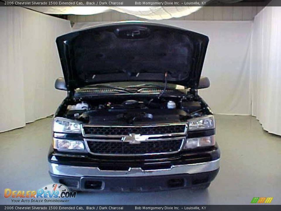 2006 Chevrolet Silverado 1500 Extended Cab Black / Dark Charcoal Photo #5