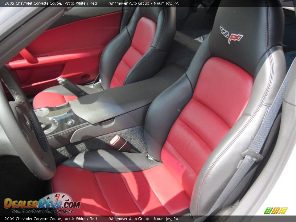 2009 Chevrolet Corvette Coupe Arctic White / Red Photo #10