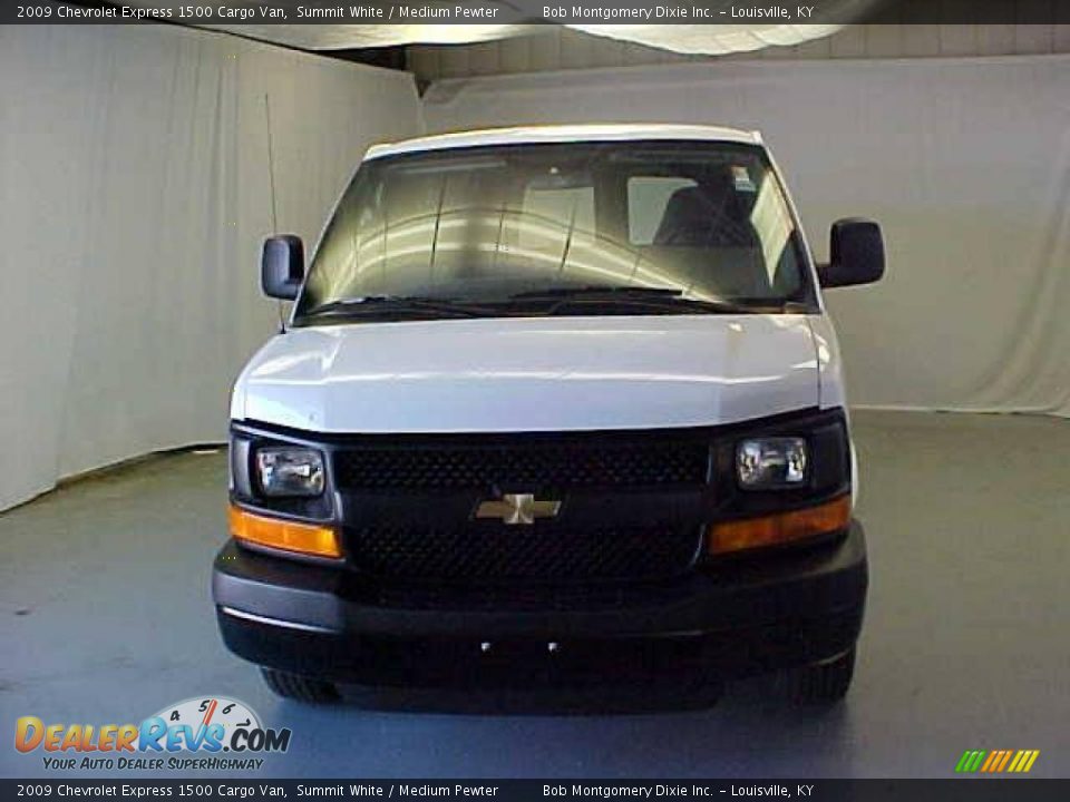 2009 Chevrolet Express 1500 Cargo Van Summit White / Medium Pewter Photo #2