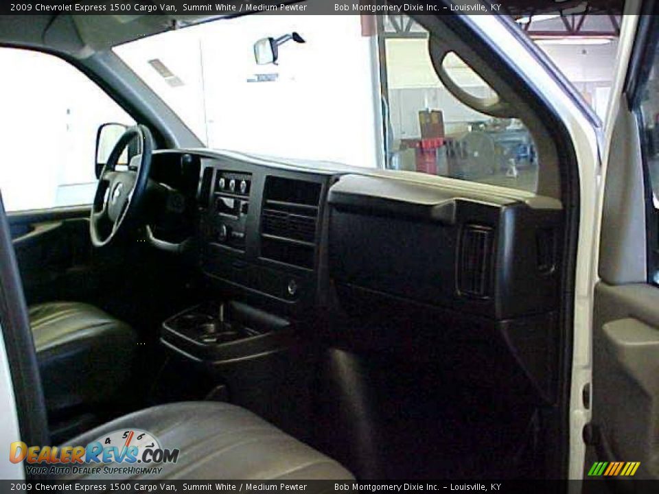 2009 Chevrolet Express 1500 Cargo Van Summit White / Medium Pewter Photo #7
