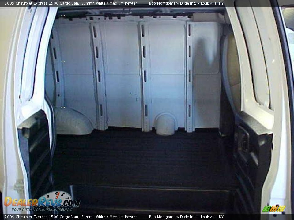 2009 Chevrolet Express 1500 Cargo Van Summit White / Medium Pewter Photo #10