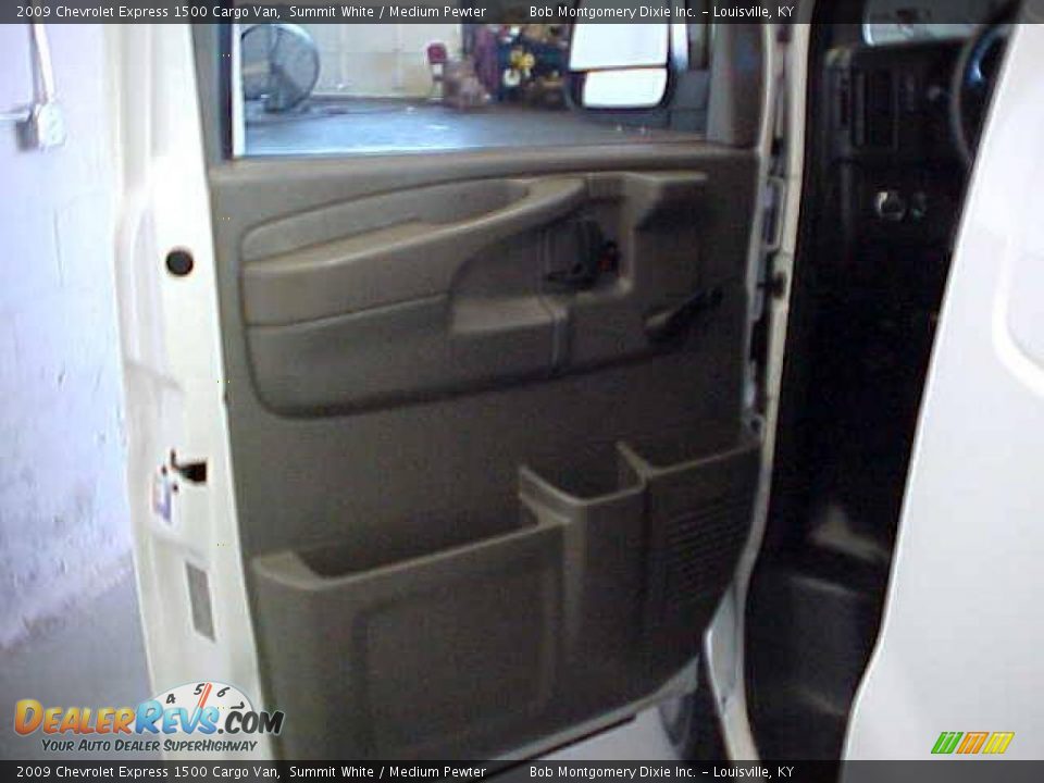 2009 Chevrolet Express 1500 Cargo Van Summit White / Medium Pewter Photo #15