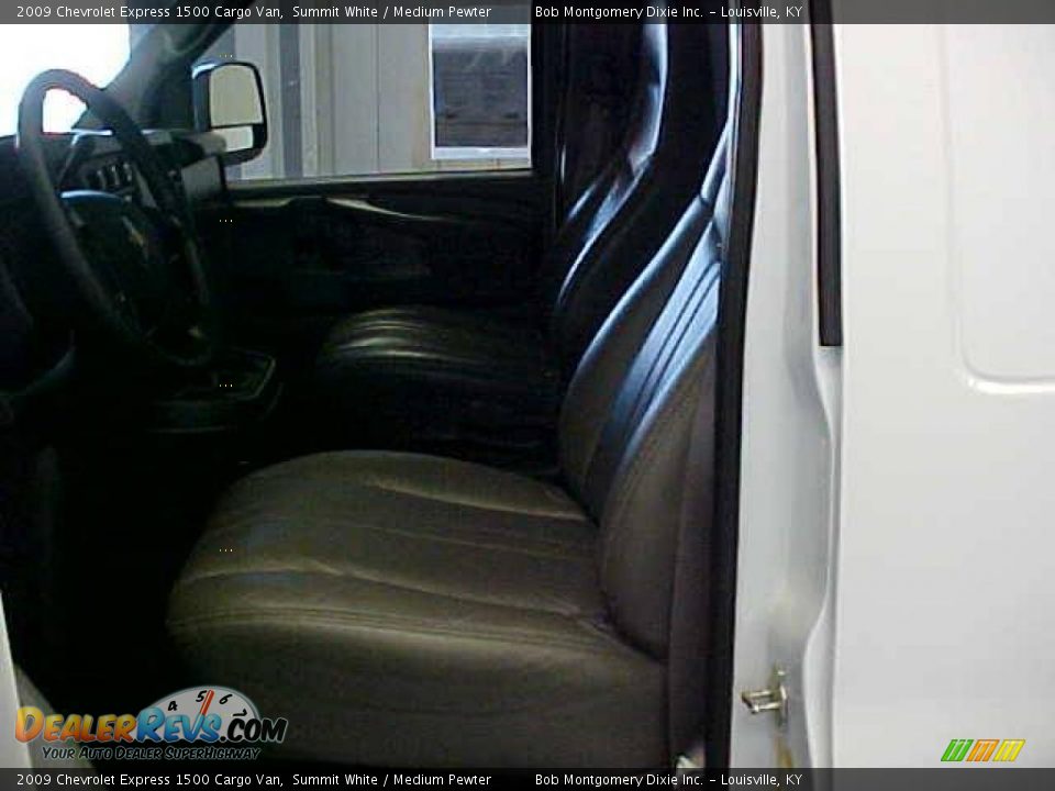 2009 Chevrolet Express 1500 Cargo Van Summit White / Medium Pewter Photo #16