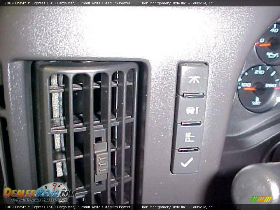 2009 Chevrolet Express 1500 Cargo Van Summit White / Medium Pewter Photo #18
