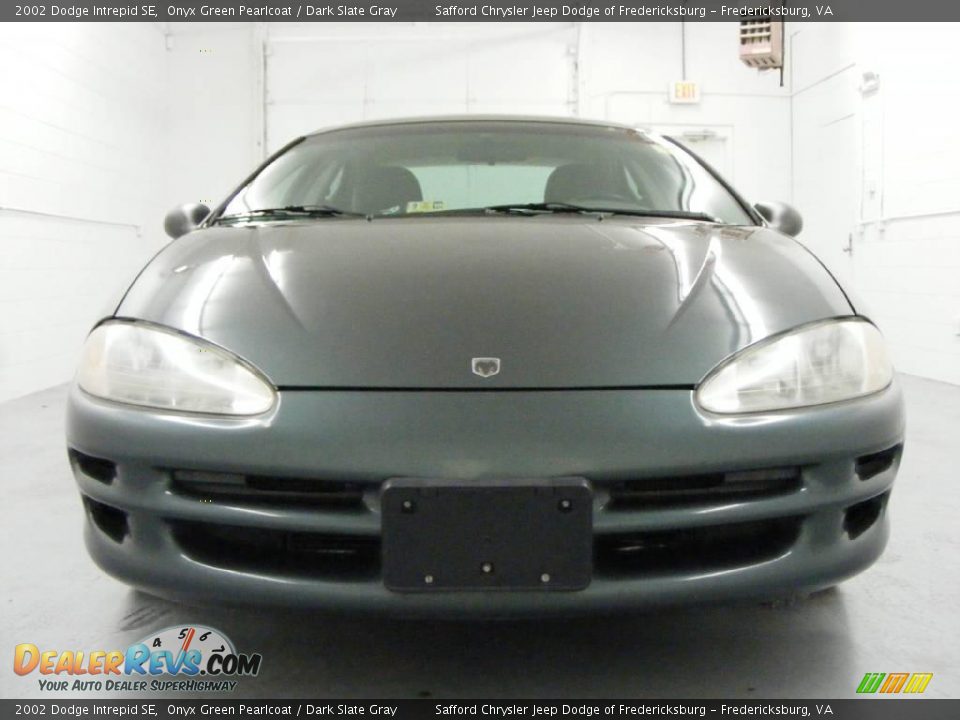 2002 Dodge Intrepid SE Onyx Green Pearlcoat / Dark Slate Gray Photo #2