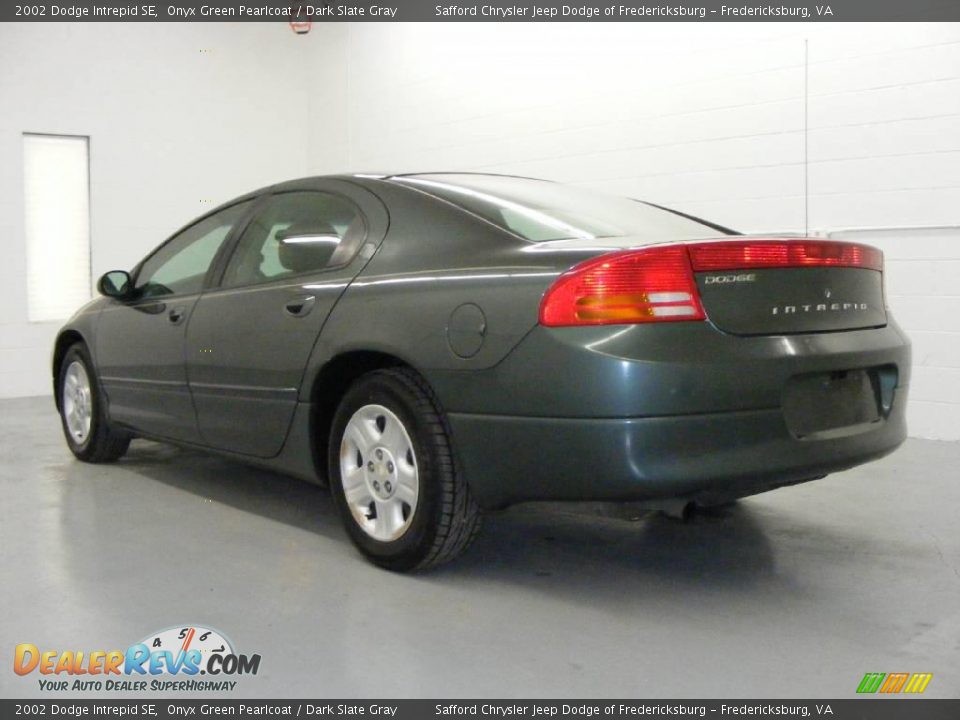 2002 Dodge Intrepid SE Onyx Green Pearlcoat / Dark Slate Gray Photo #4