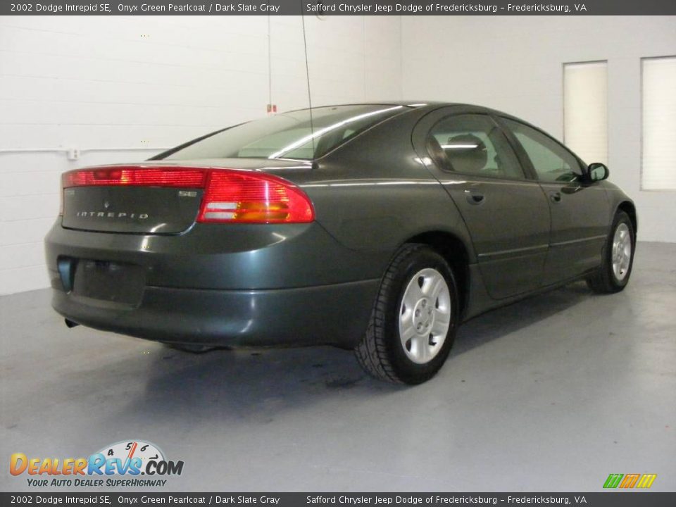 2002 Dodge Intrepid SE Onyx Green Pearlcoat / Dark Slate Gray Photo #6