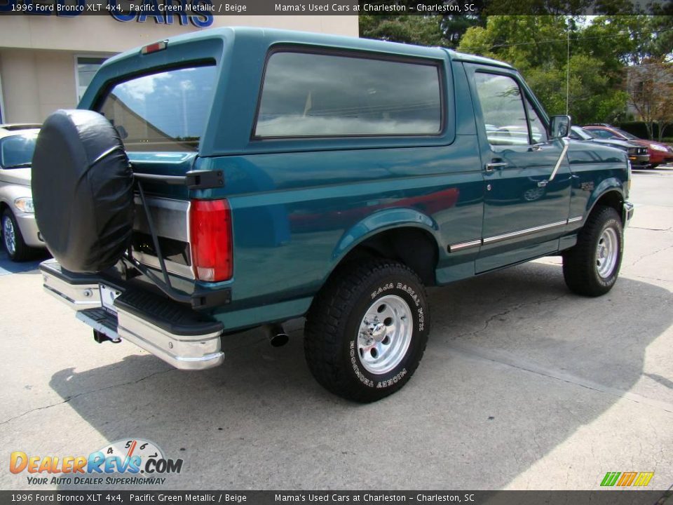 1996 Ford Bronco XLT 4x4 Pacific Green Metallic / Beige Photo #8