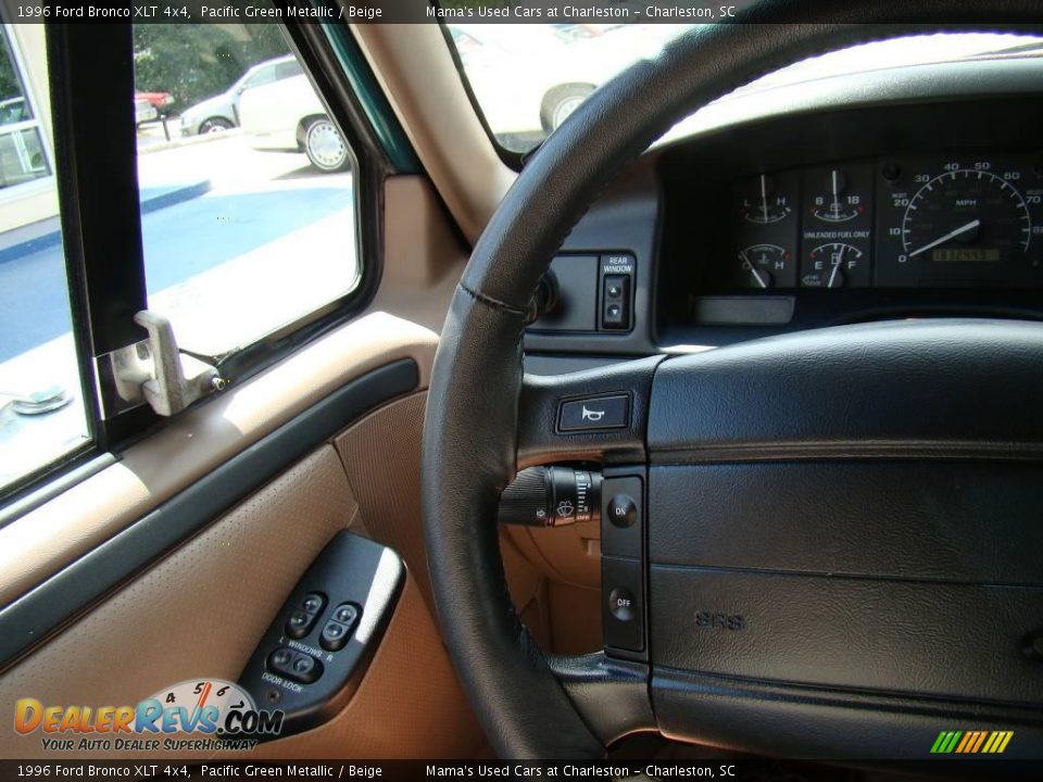 1996 Ford Bronco XLT 4x4 Pacific Green Metallic / Beige Photo #14