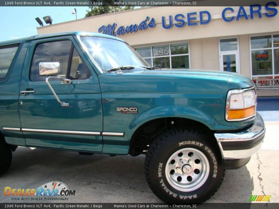 1996 Ford Bronco XLT 4x4 Pacific Green Metallic / Beige Photo #19