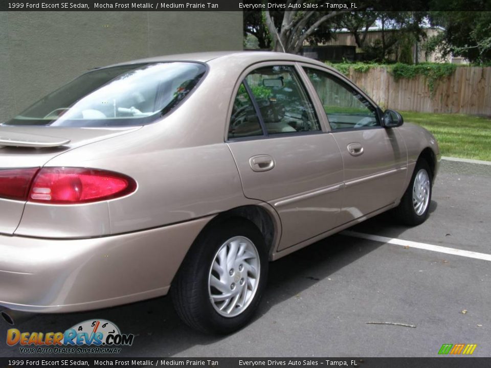 1999 Ford Escort SE Sedan Mocha Frost Metallic / Medium Prairie Tan Photo #7