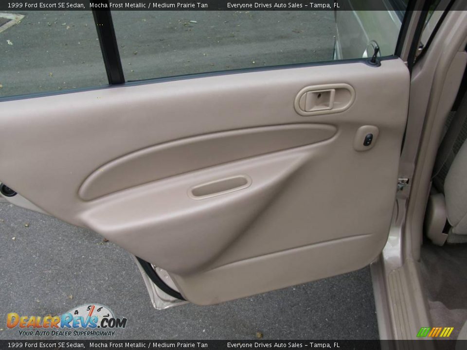 1999 Ford Escort SE Sedan Mocha Frost Metallic / Medium Prairie Tan Photo #11