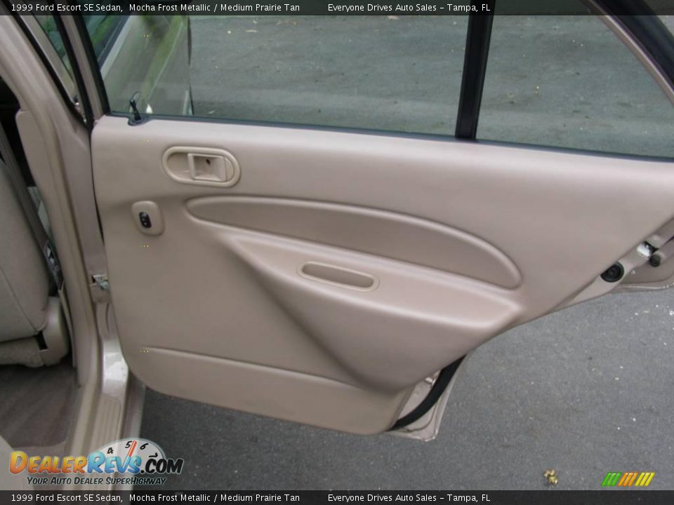 1999 Ford Escort SE Sedan Mocha Frost Metallic / Medium Prairie Tan Photo #12