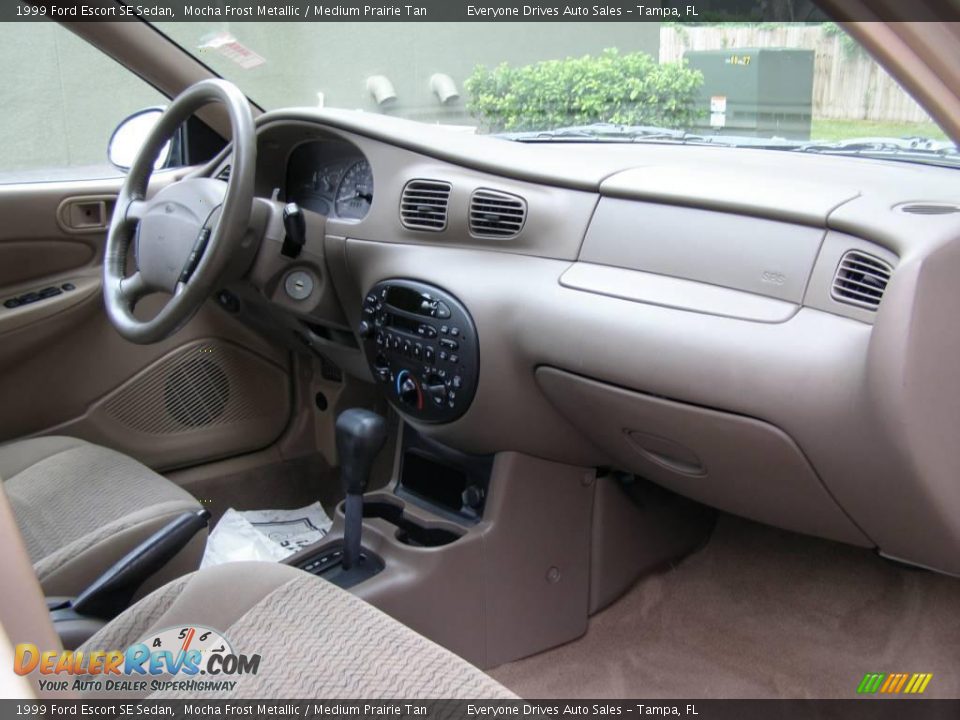 1999 Ford Escort SE Sedan Mocha Frost Metallic / Medium Prairie Tan Photo #14