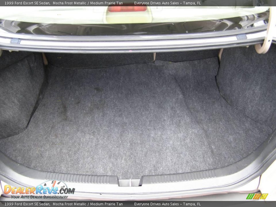1999 Ford Escort SE Sedan Mocha Frost Metallic / Medium Prairie Tan Photo #19