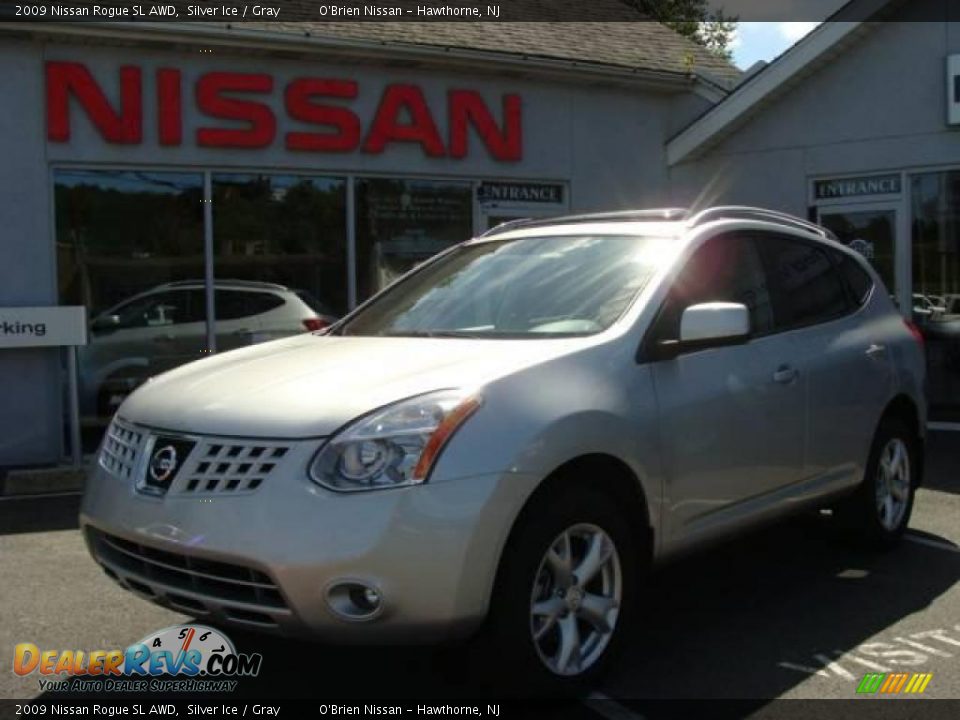 2009 Nissan Rogue SL AWD Silver Ice / Gray Photo #2