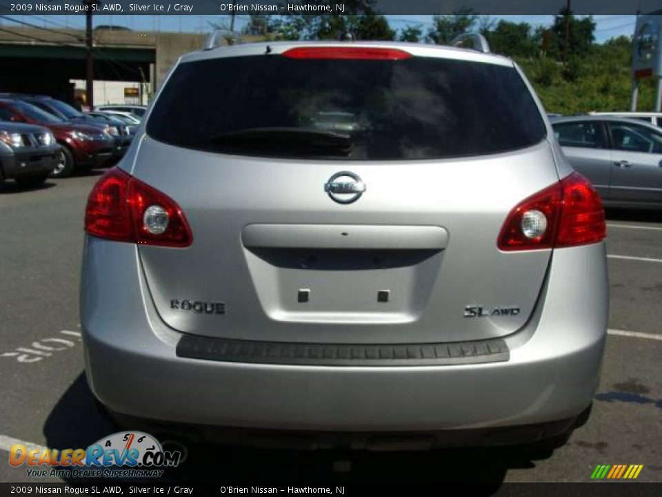 2009 Nissan Rogue SL AWD Silver Ice / Gray Photo #7