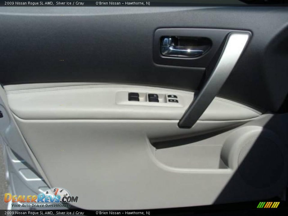2009 Nissan Rogue SL AWD Silver Ice / Gray Photo #9