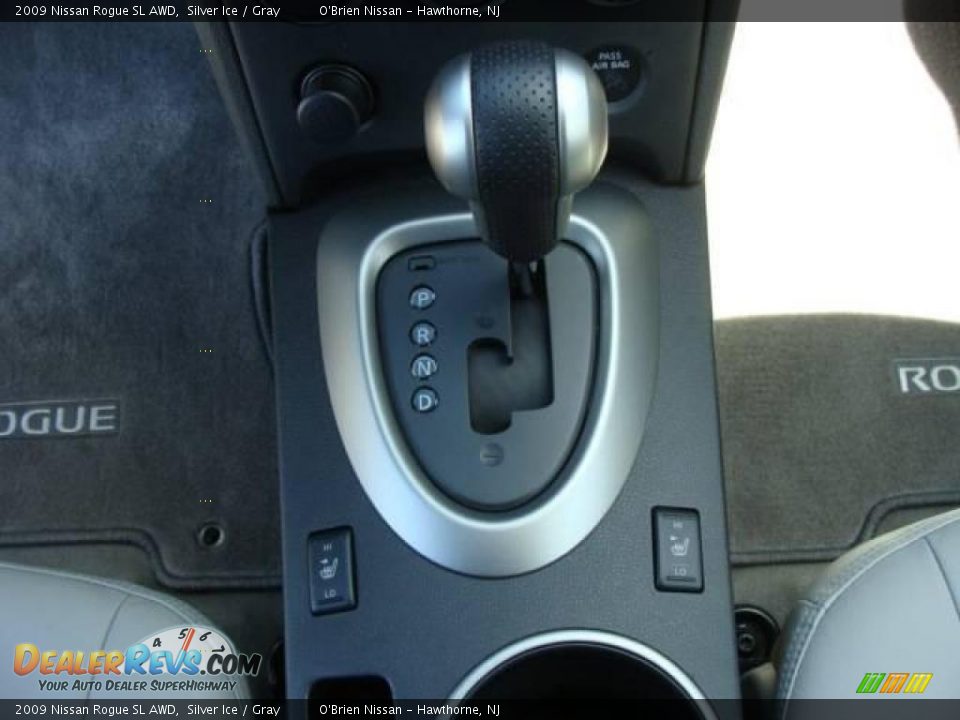 2009 Nissan Rogue SL AWD Silver Ice / Gray Photo #18