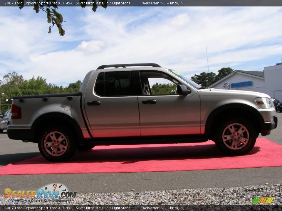 2007 Ford Explorer Sport Trac XLT 4x4 Silver Birch Metallic / Light Stone Photo #4