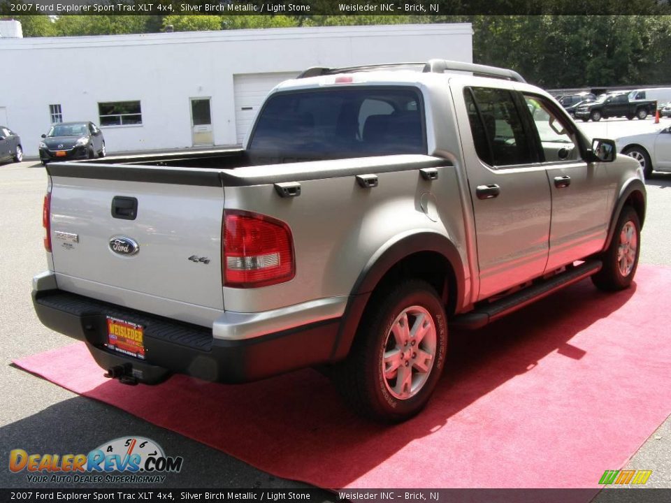2007 Ford Explorer Sport Trac XLT 4x4 Silver Birch Metallic / Light Stone Photo #7