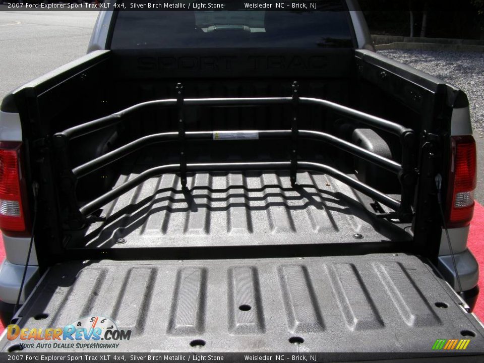 2007 Ford Explorer Sport Trac XLT 4x4 Silver Birch Metallic / Light Stone Photo #10