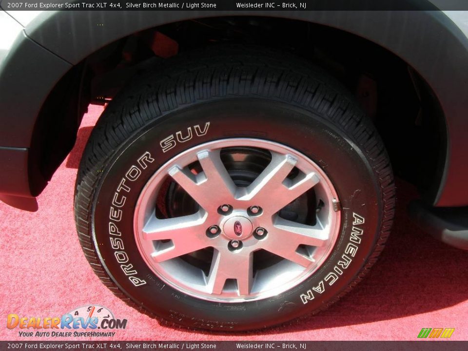 2007 Ford Explorer Sport Trac XLT 4x4 Silver Birch Metallic / Light Stone Photo #11