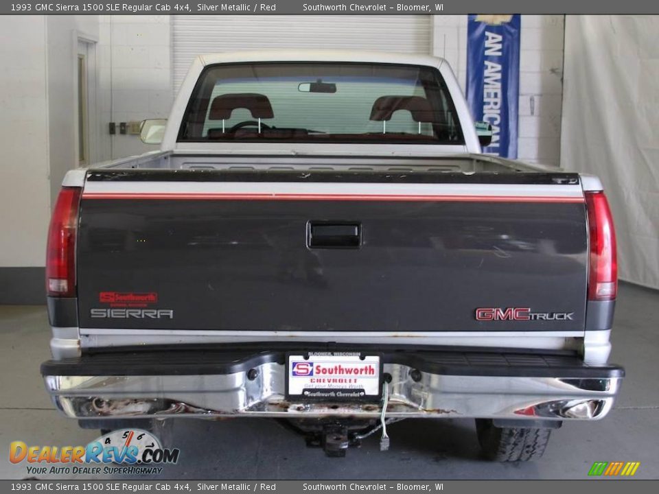 1993 GMC Sierra 1500 SLE Regular Cab 4x4 Silver Metallic / Red Photo #3