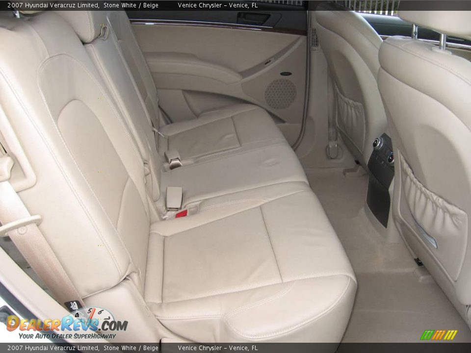 2007 Hyundai Veracruz Limited Stone White / Beige Photo #11