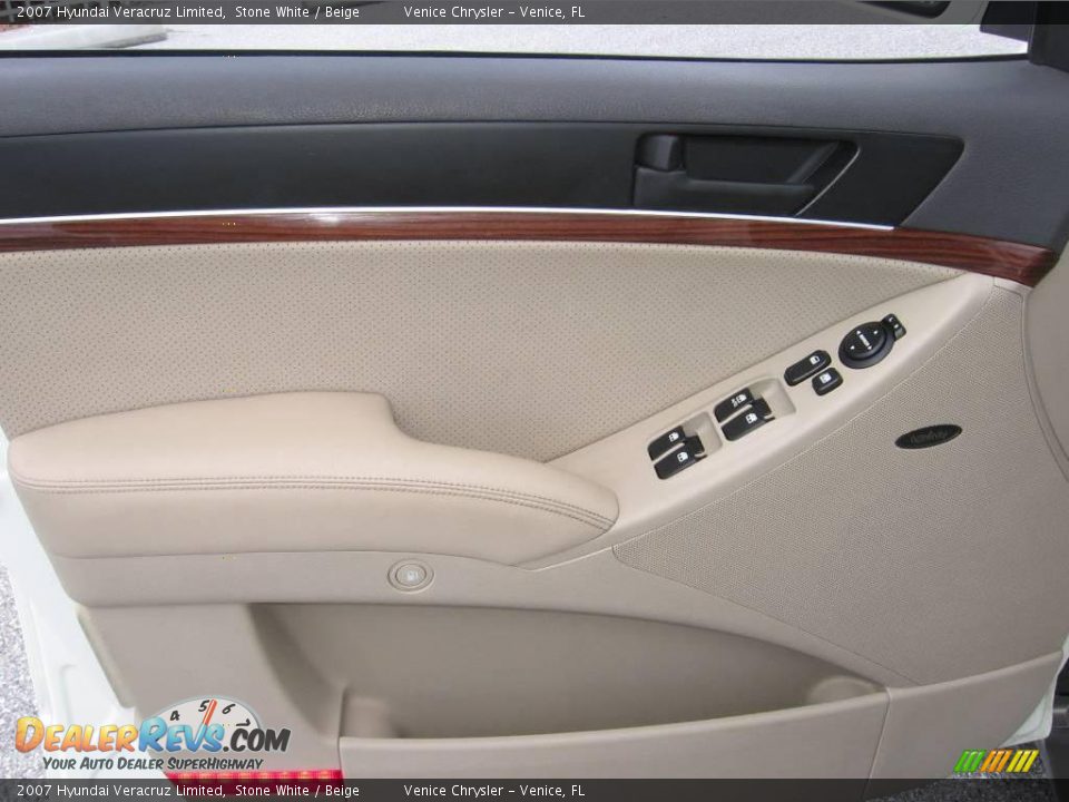 2007 Hyundai Veracruz Limited Stone White / Beige Photo #20