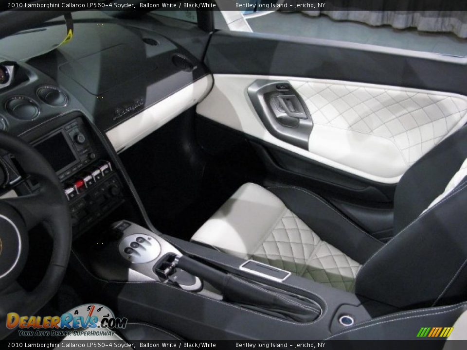 Black/White Interior - 2010 Lamborghini Gallardo LP560-4 Spyder Photo #11
