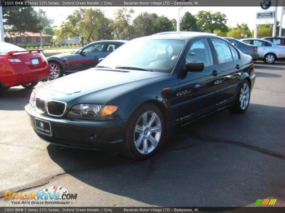 2003 BMW 3 Series 325i Sedan Oxford Green Metallic / Grey Photo #3