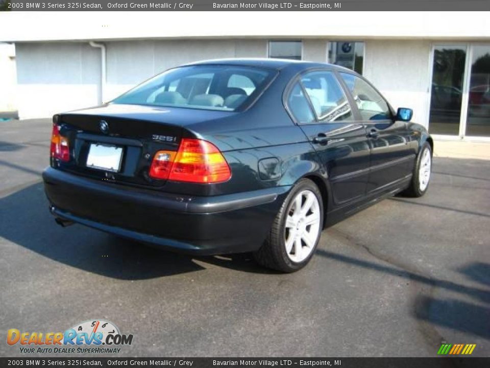 2003 BMW 3 Series 325i Sedan Oxford Green Metallic / Grey Photo #7