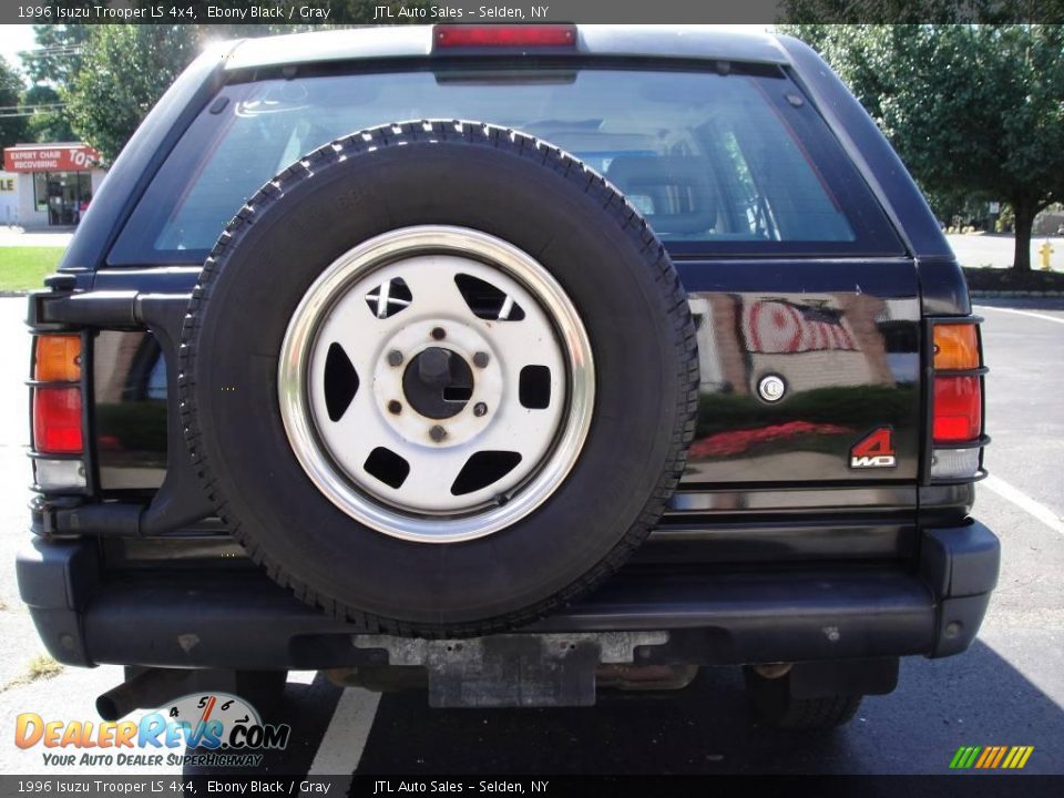 1996 Isuzu Trooper LS 4x4 Ebony Black / Gray Photo #5