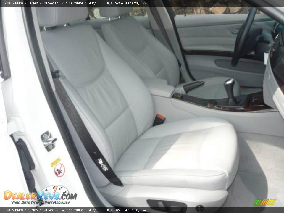 2006 BMW 3 Series 330i Sedan Alpine White / Grey Photo #21