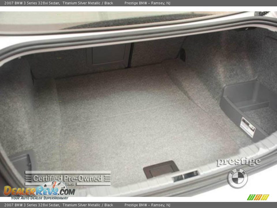 2007 BMW 3 Series 328xi Sedan Titanium Silver Metallic / Black Photo #4