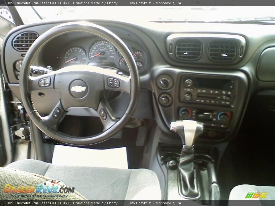 2005 Chevrolet TrailBlazer EXT LT 4x4 Graystone Metallic / Ebony Photo #9
